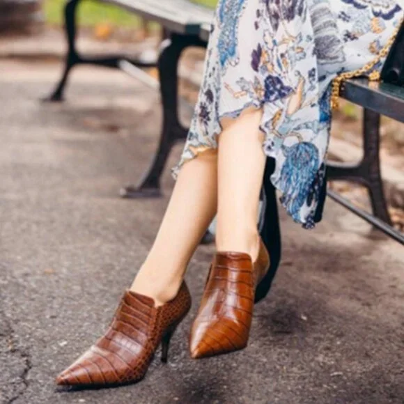 TORY BURCH Georgina BOOTIE Brown Crocodile Effect POINTY HEEL Size 9.5M - Picture 2 of 14